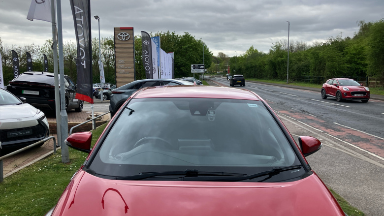 Toyota C-HR 1.8 Hybrid Design 5dr CVT Hybrid Hatchback